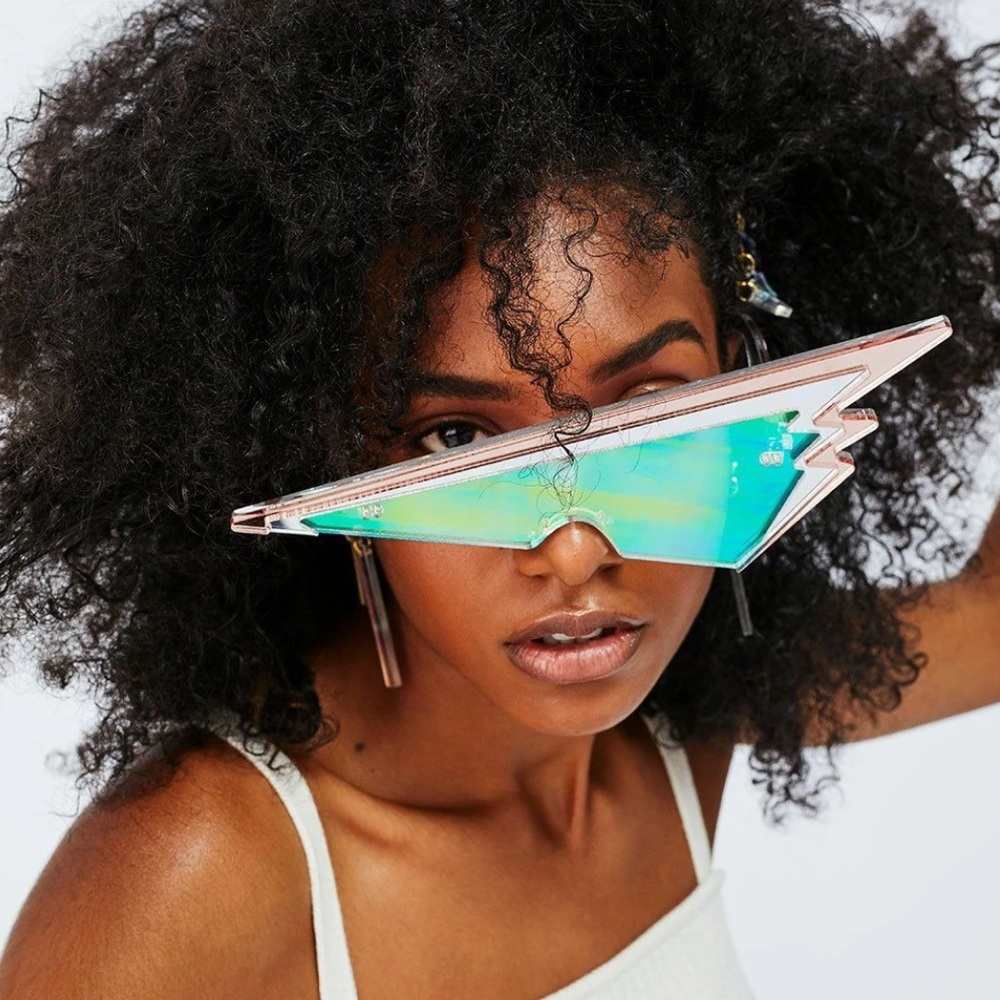 ISLYNYC LUXE RUNWAY LADY GAGA Holographic Glasses